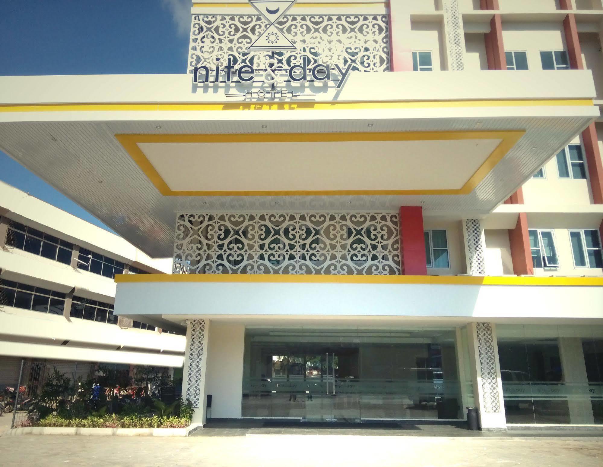 Nite And Day Batam Jodoh Square Hotel Kültér fotó