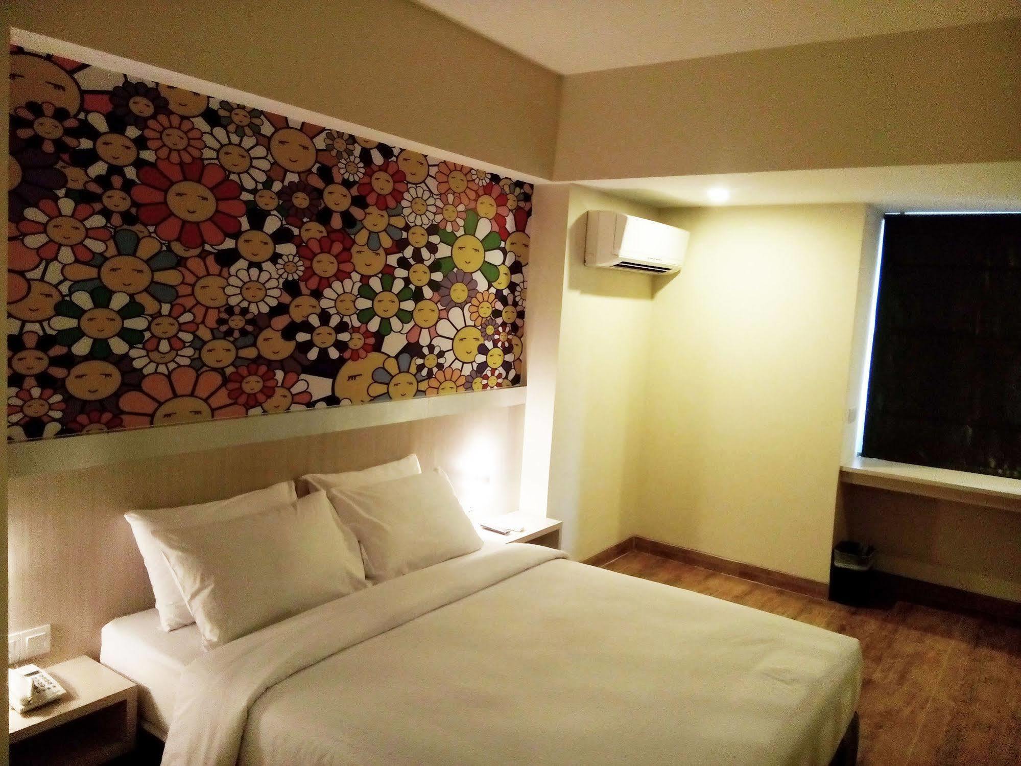 Nite And Day Batam Jodoh Square Hotel Kültér fotó