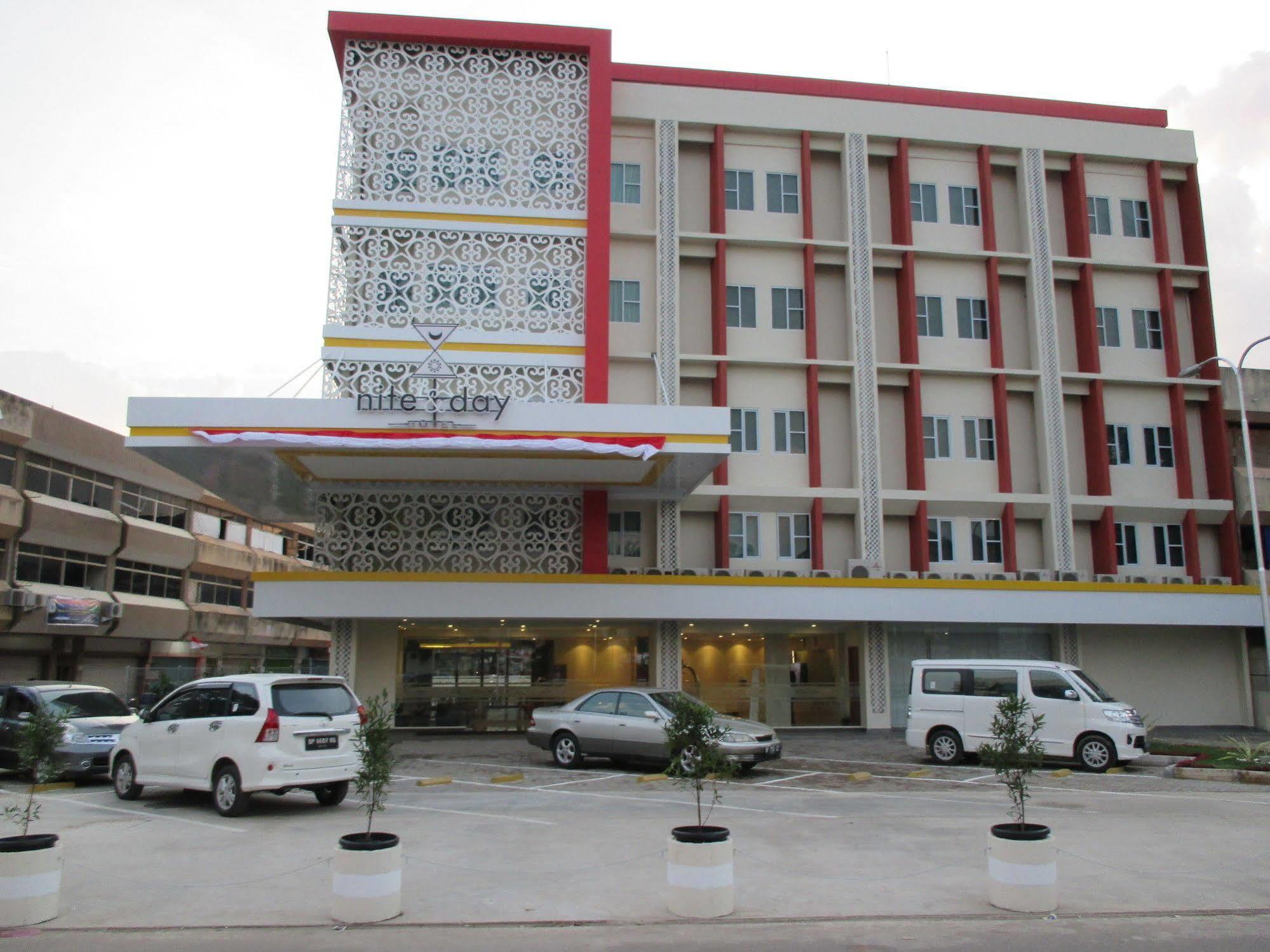 Nite And Day Batam Jodoh Square Hotel Kültér fotó